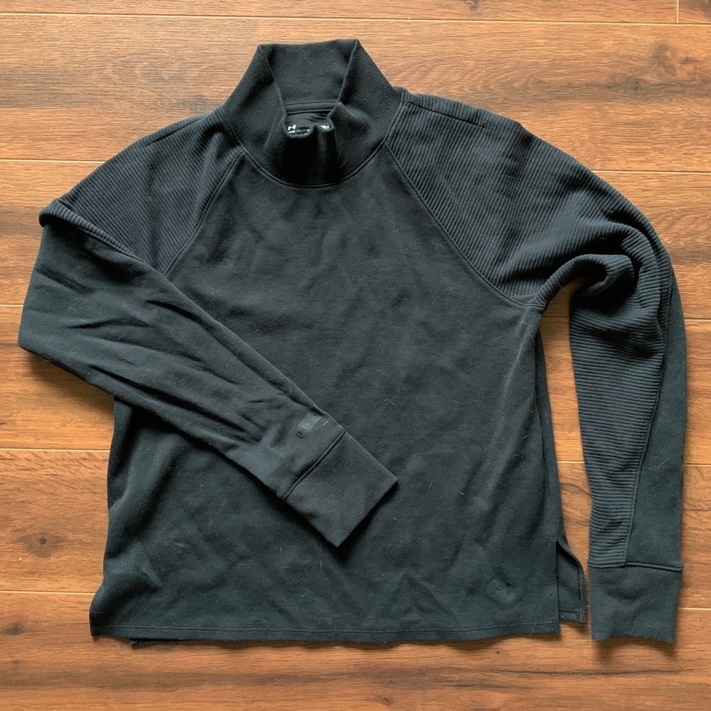 Under Armour Long Sleeve Sweatshirt/Sweater